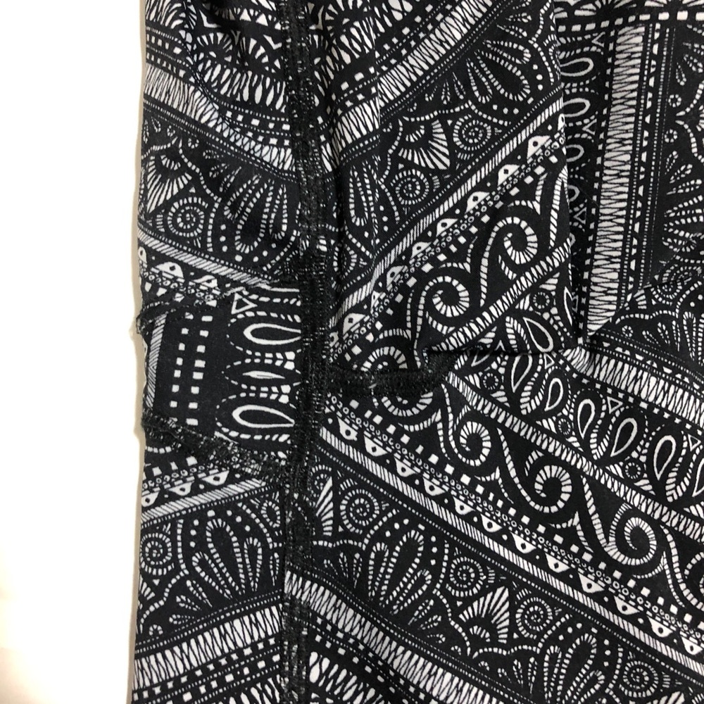 Lululemon leggings - Picture 2 of 5